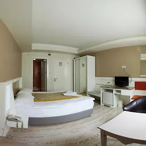 https://grand-as-hotel.istanbul-turkeyhotels.com