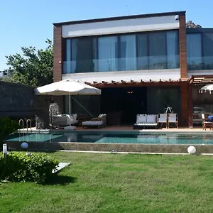 https://villa-no-5.aegeanhotels.net